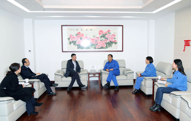 中國(guó)銀行洛陽分行副行長(zhǎng)張曉宏到 萬基控股集團(tuán)調(diào)研