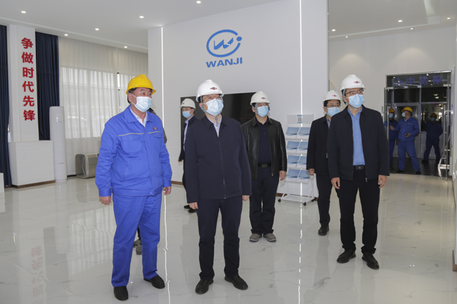 洛陽市委常委、副市長梁慶到萬基控股集團(tuán)調(diào)研